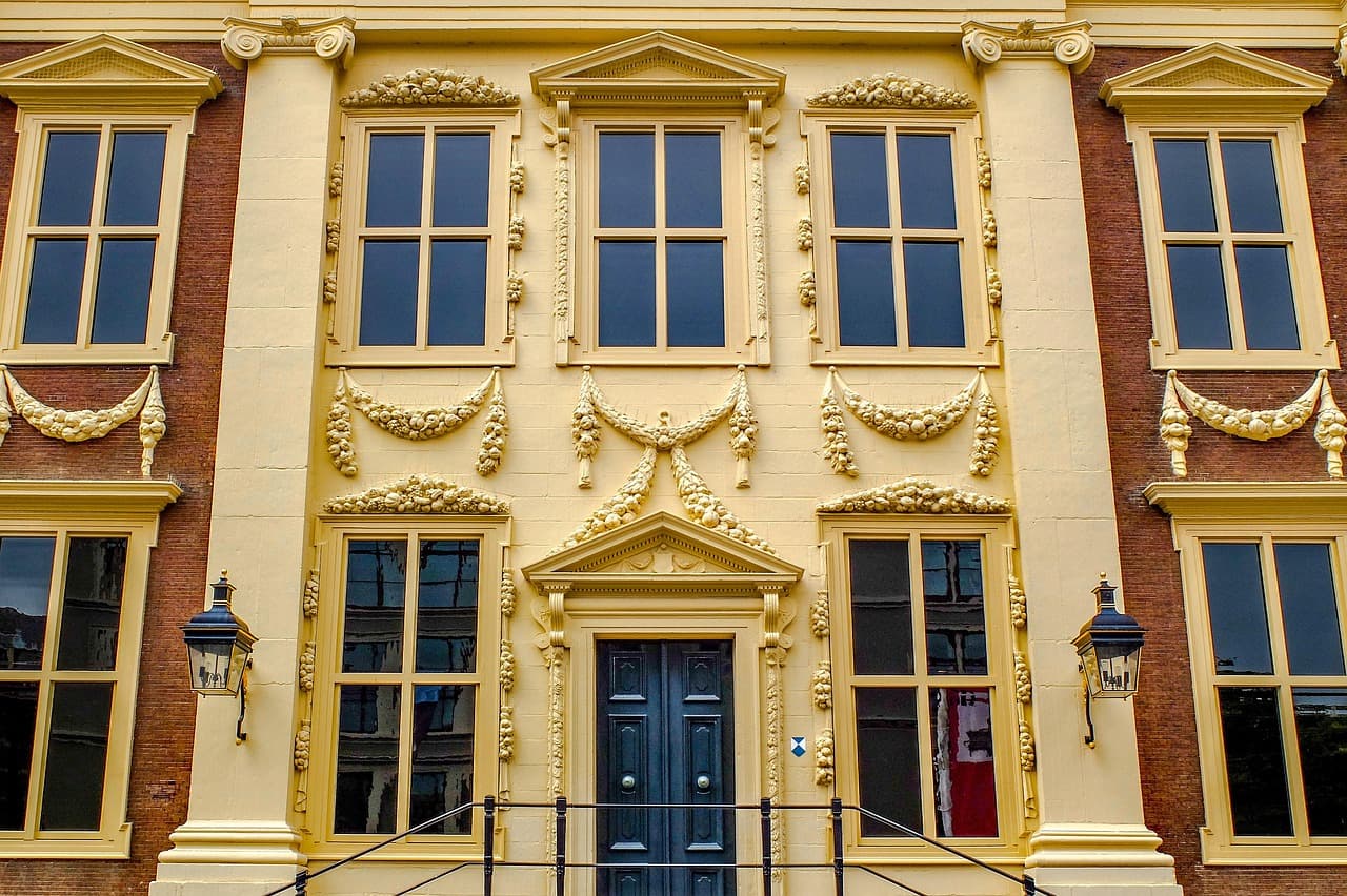 Dakdekker in Den Haag | VindInDeBuurt.nl Dakdekker Den Haag - Vind een betrouwbare dakdekker in Den Haag en omgeving